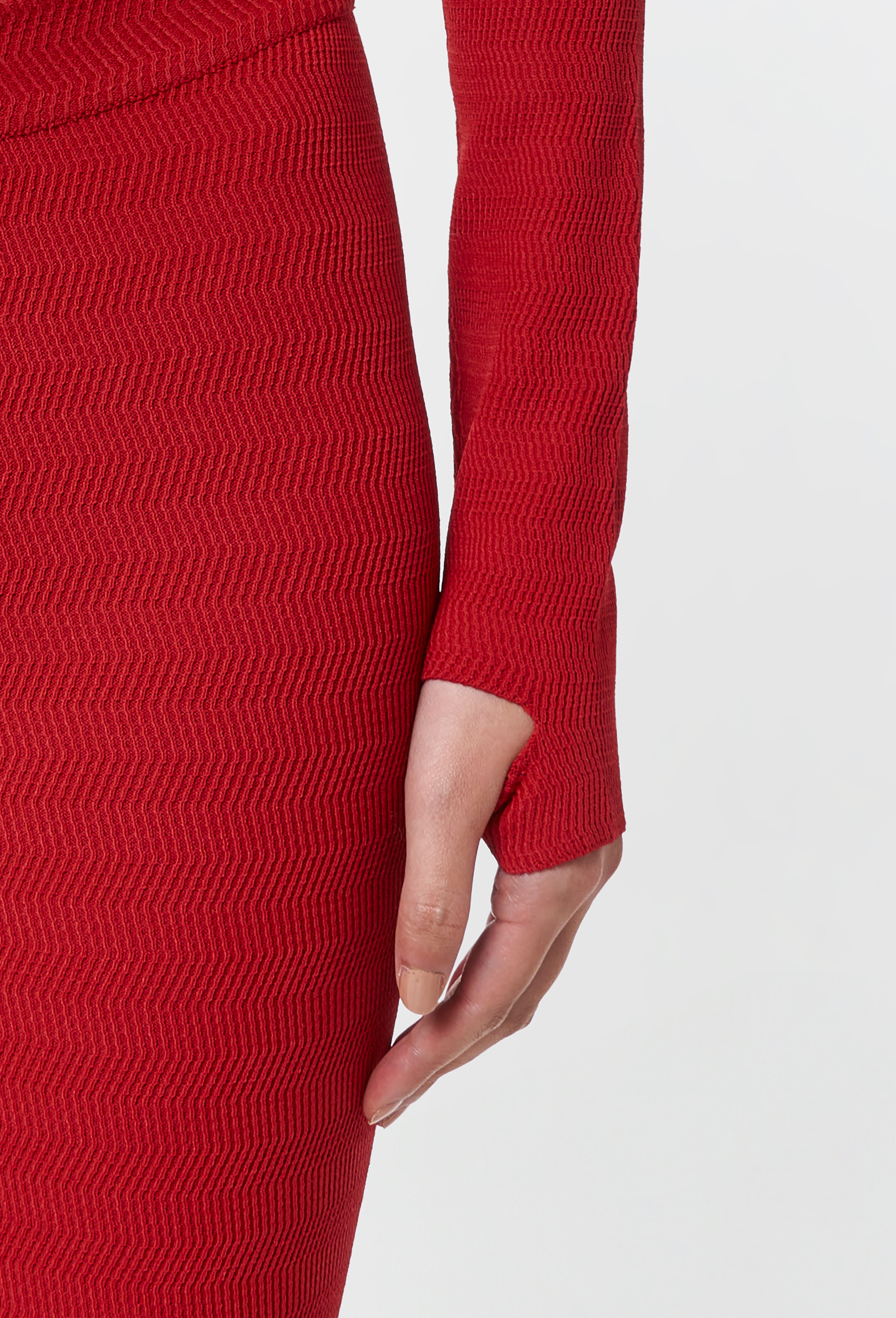 Geometric Rib-Knit Arm Warmer Gloves in Apple Red