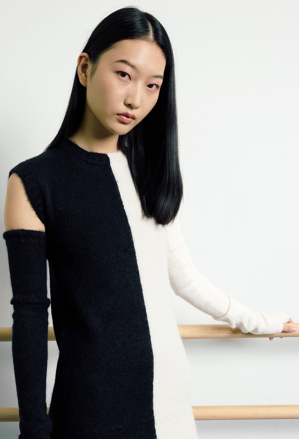 Knit Intarsia Alpaca Dress in Black and Calla white