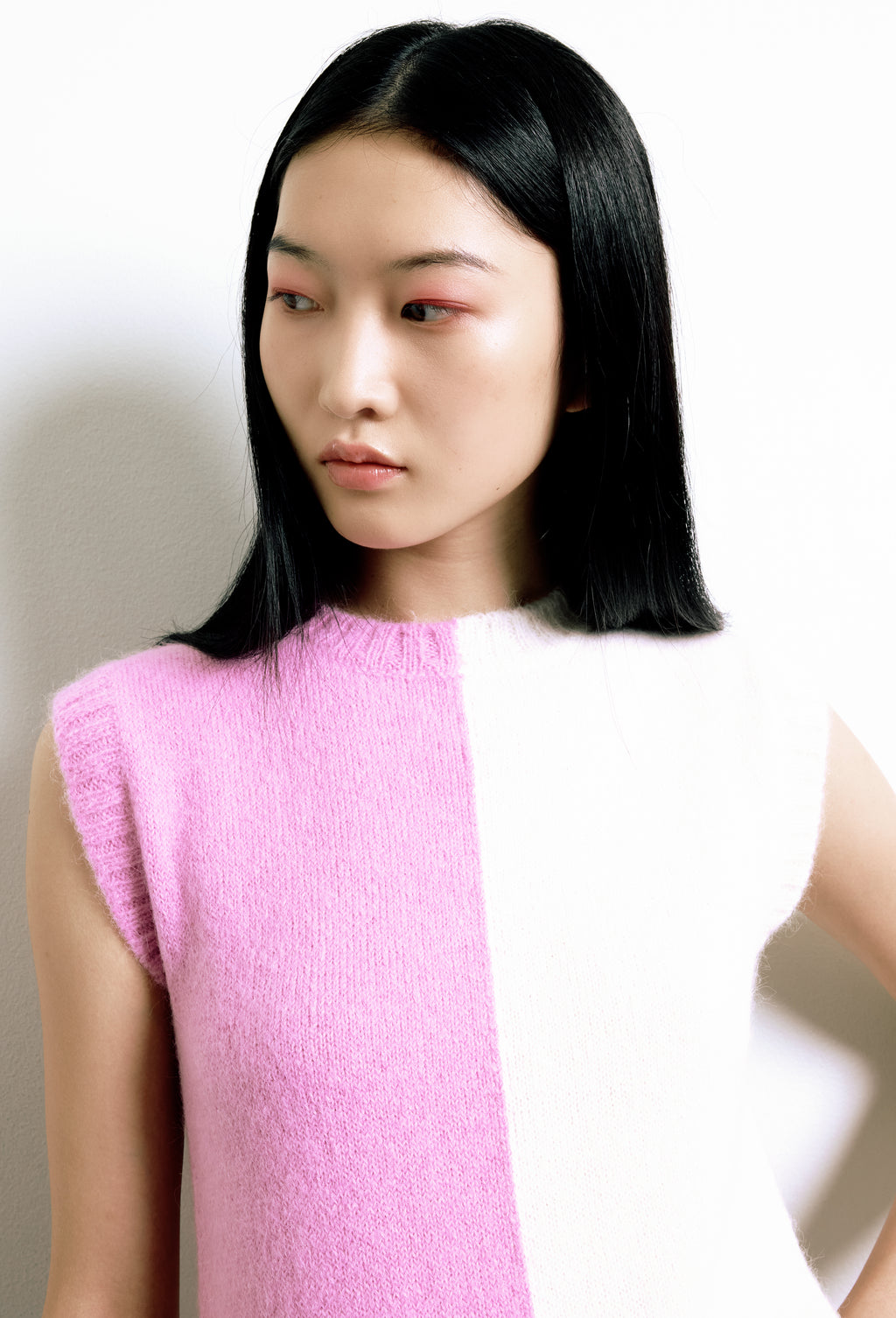 Knit Intarsia Alpaca Dress in Pink and Calla white