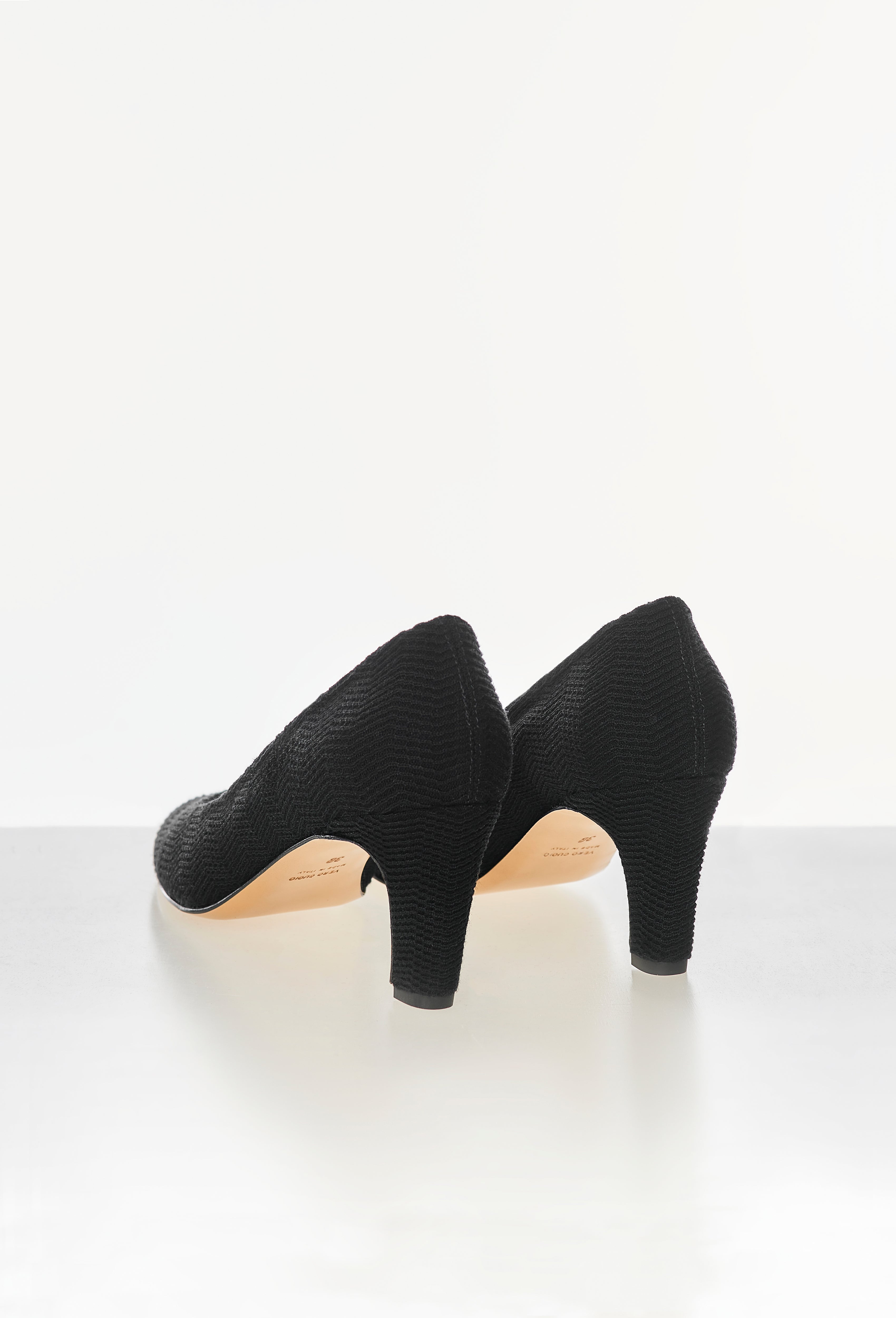 Geometric Rib-Knit Pumps in Black